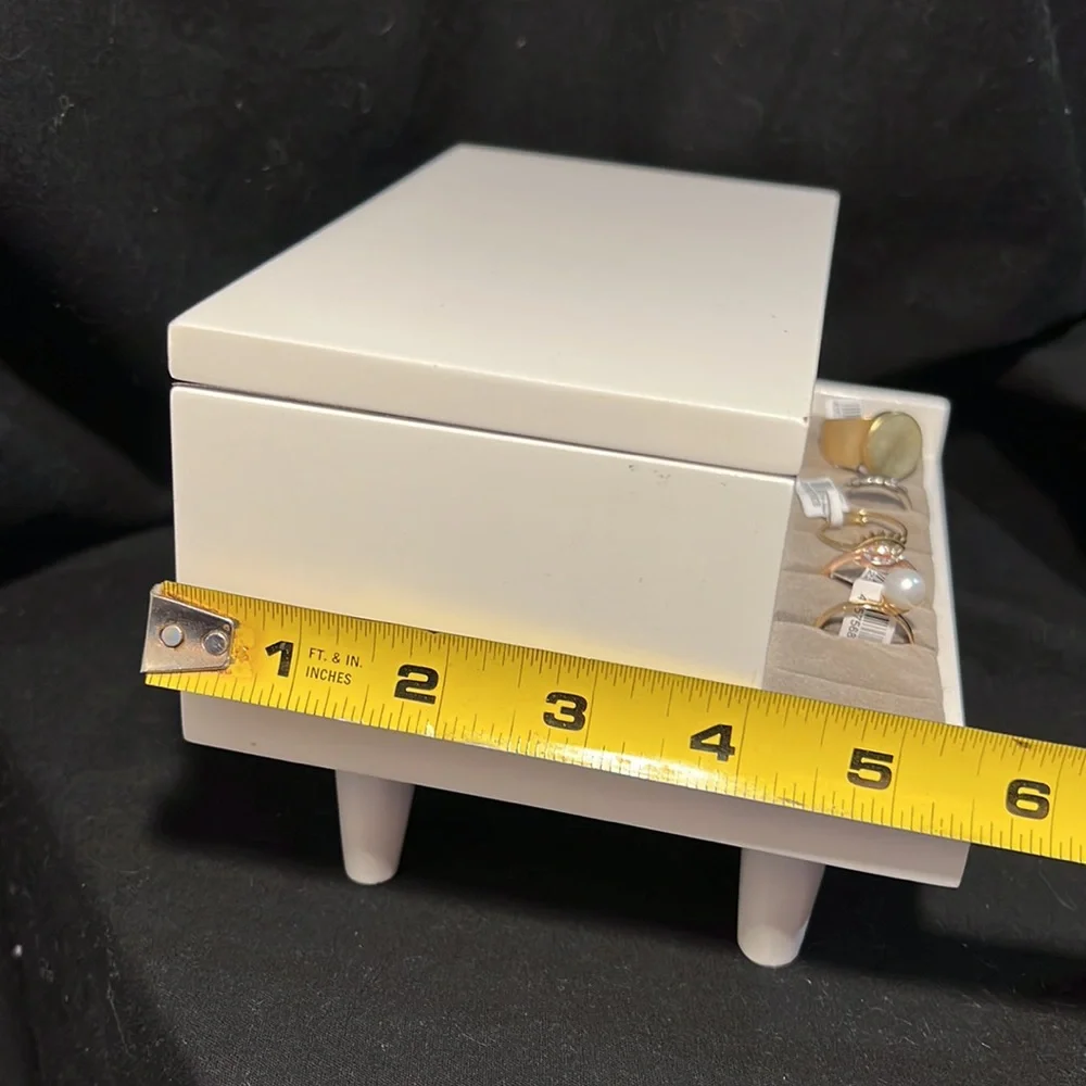 gloss white piano jewelry box